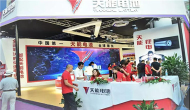 Z6·尊龙凯时电池亮相济南展 助推新能源汽车产业发展